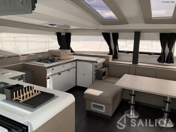 Elba 45 - Yacht Charter Sailica