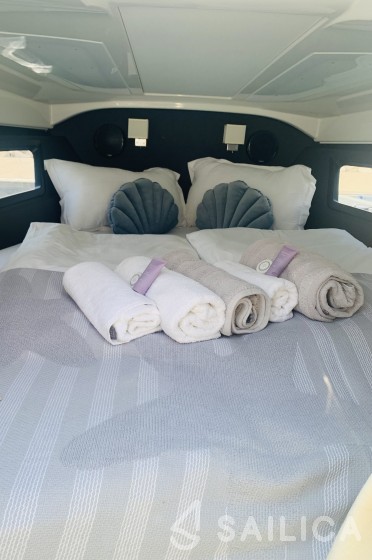 Grandezza 25s - Yacht Charter Sailica