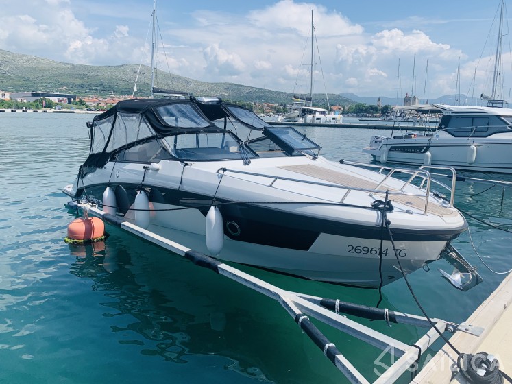Grandezza 25s - Yacht Charter Sailica