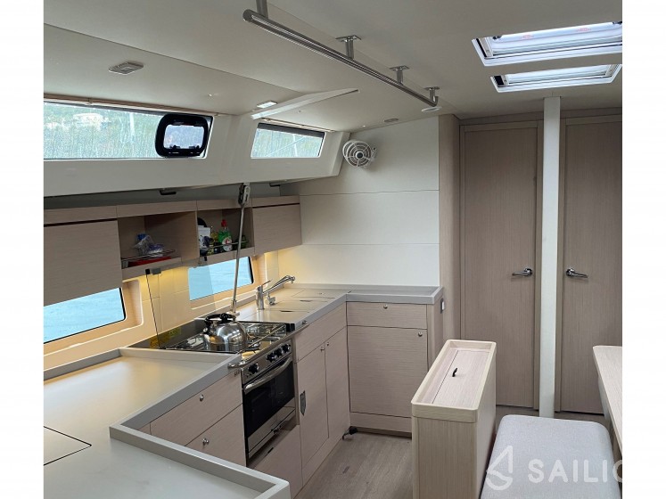 Oceanis 46.1 - Yacht Charter Sailica