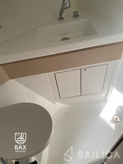 Oceanis 46.1 - Yacht Charter Sailica