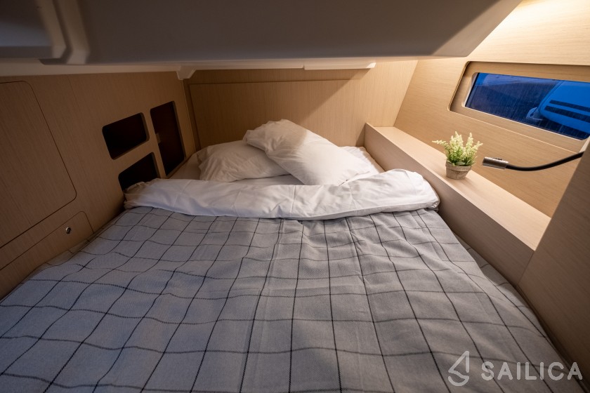 Oceanis 46.1 - Yacht Charter Sailica