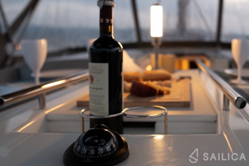 Oceanis 46.1 - Yacht Charter Sailica