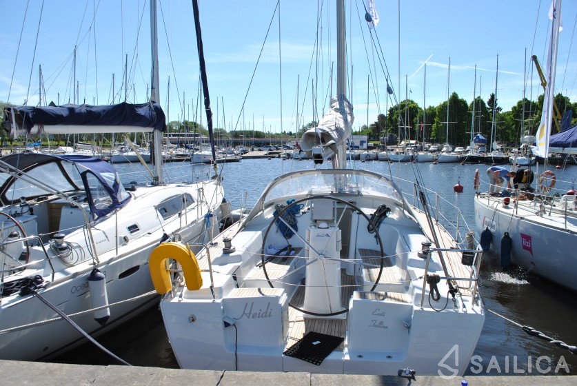 Hanse 400 - Yacht Charter Sailica