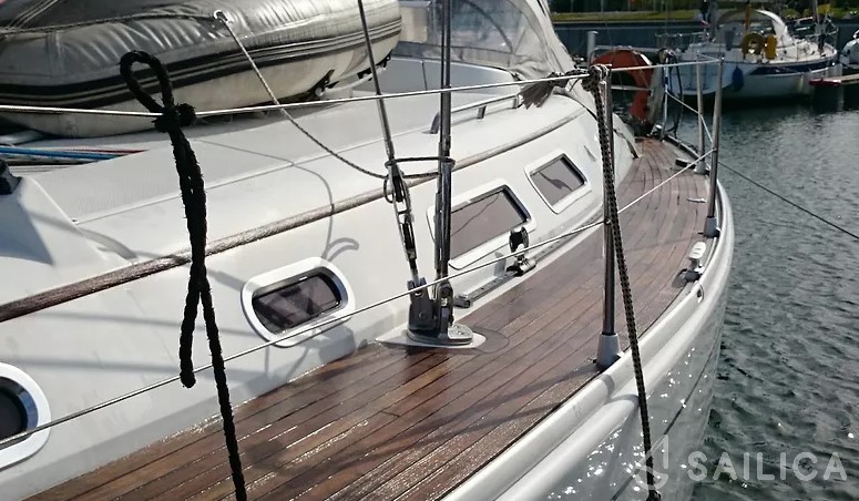 Hanse 400 - Yacht Charter Sailica