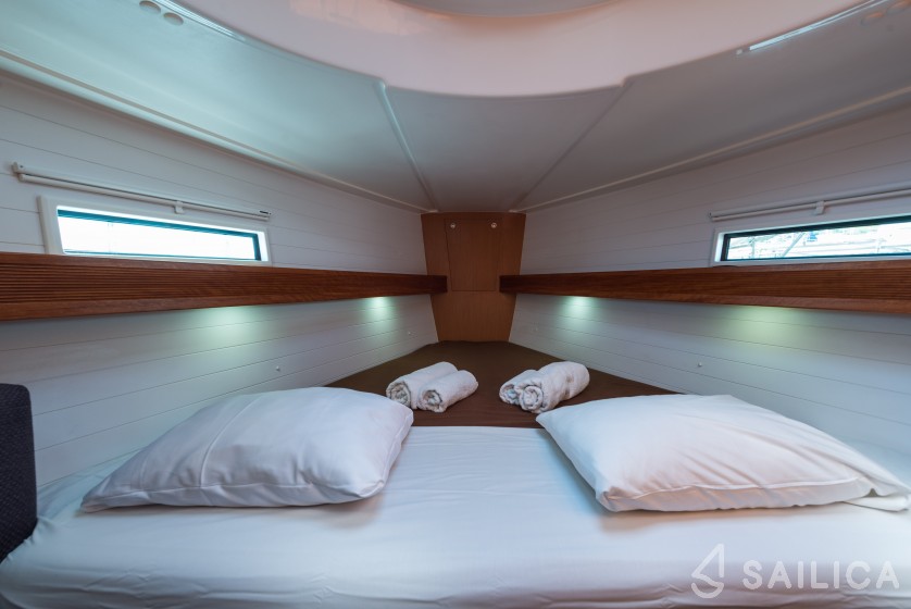 Bavaria 45 Cruiser - Yacht Charter Sailica