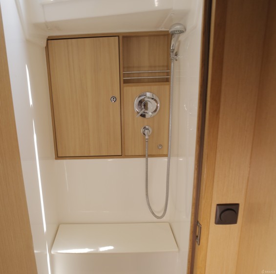 Bavaria 45 Cruiser - Yacht Charter Sailica