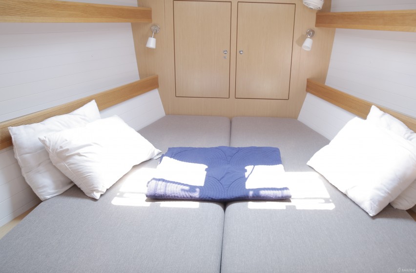 Bavaria 45 Cruiser - Yacht Charter Sailica