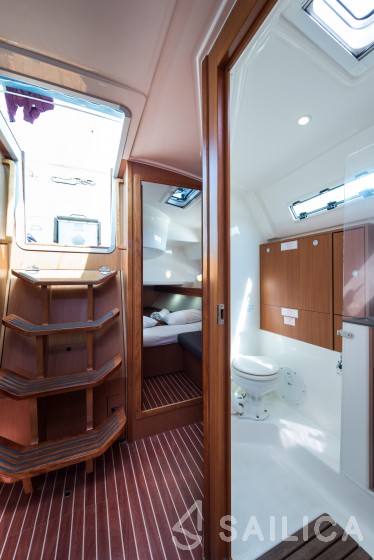 Bavaria 45 Cruiser - Yacht Charter Sailica