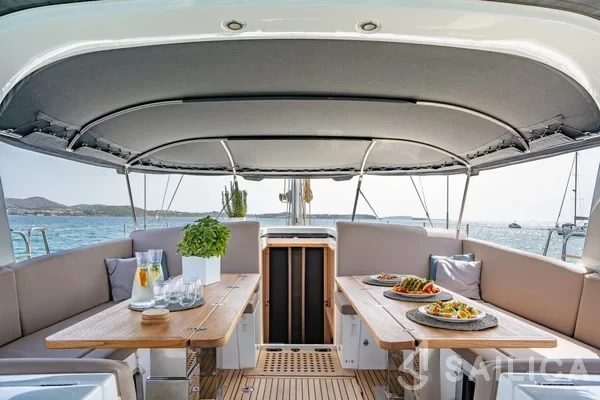 Jeanneau 64 - Yacht Charter Sailica