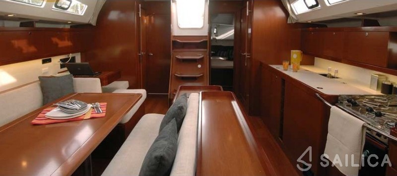 Oceanis 50 Family - Yacht Charter Sailica