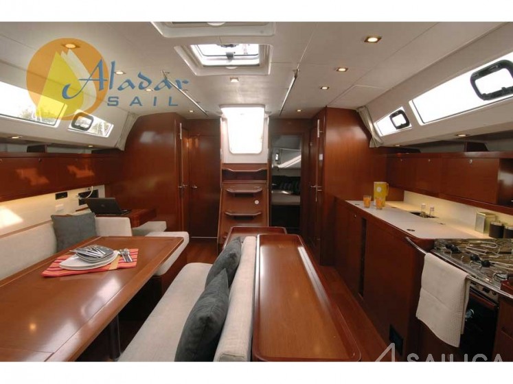 Oceanis 50 Family - Yacht Charter Sailica