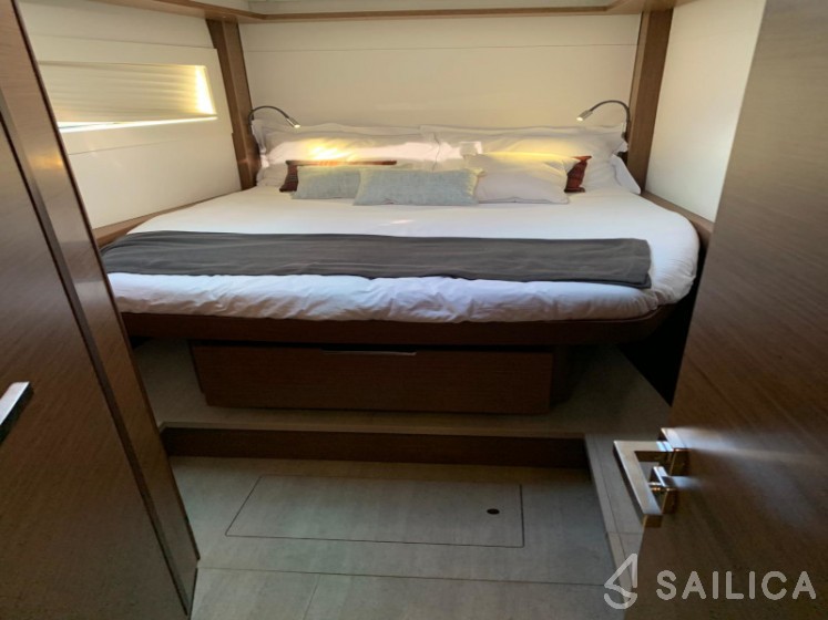 Lagoon 46  - Yacht Charter Sailica