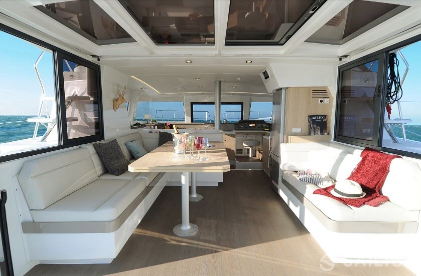 Bali 4.1 - Yacht Charter Sailica