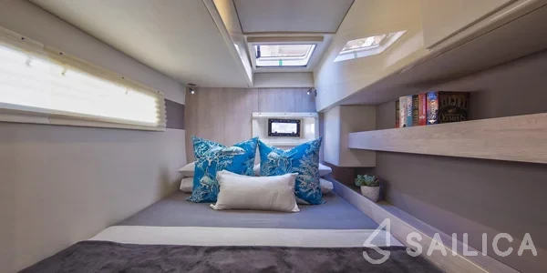 Leopard 40 - Yacht Charter Sailica