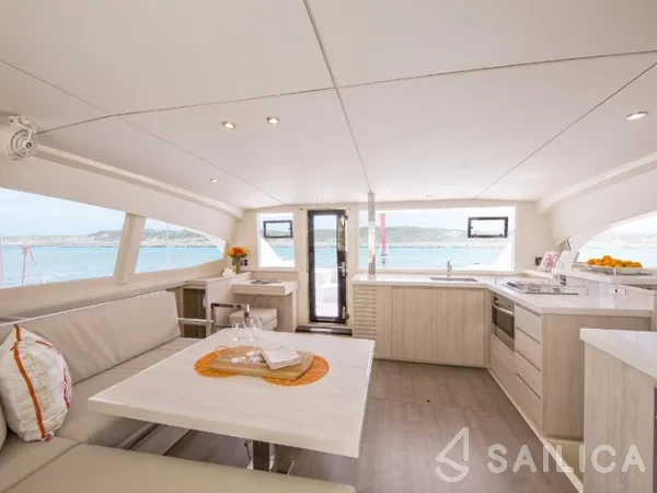 Leopard 40 - Yacht Charter Sailica