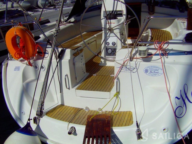 Bavaria 39 Cruiser - Yacht Charter Sailica