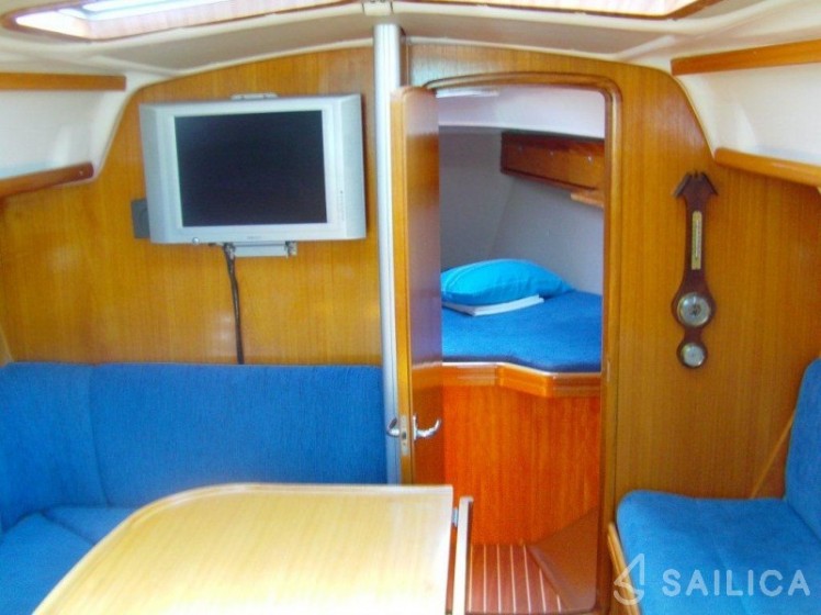 Bavaria 33 Cruiser - Yacht Charter Sailica