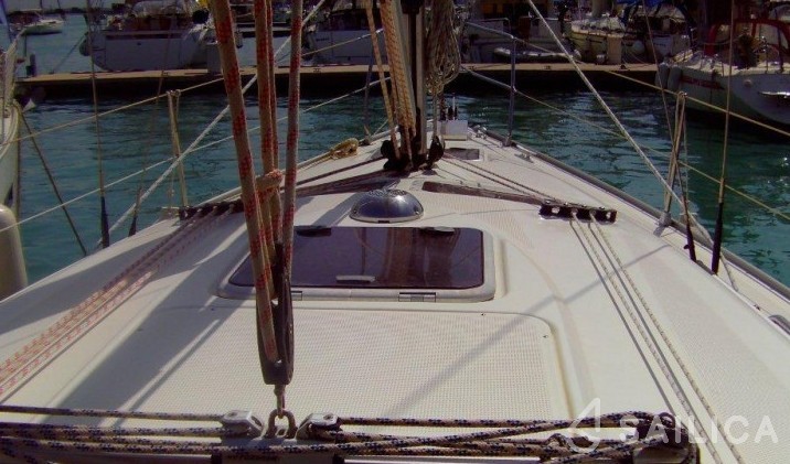 Bavaria 33 Cruiser - Yacht Charter Sailica