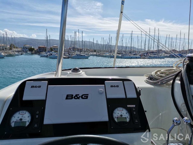 Lagoon 42 - Yacht Charter Sailica