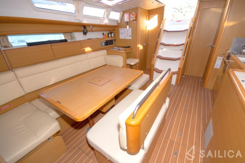 Sun Odyssey 44i - Yacht Charter Sailica