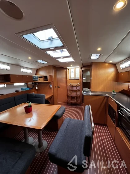 Bavaria 45 Cruiser - Yacht Charter Sailica