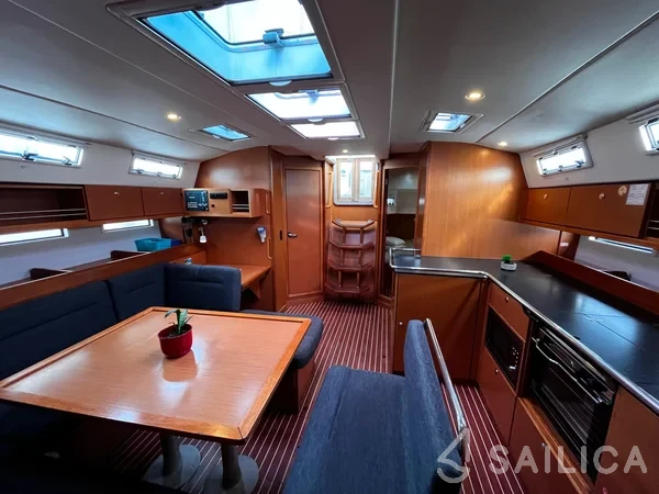 Bavaria 45 Cruiser - Yacht Charter Sailica