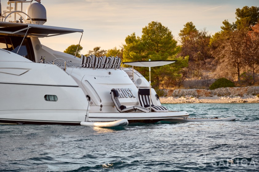 Sunseeker Predator 72 - Yacht Charter Sailica