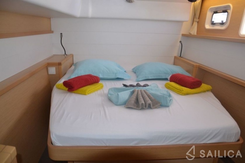 Lagoon 450 - Yacht Charter Sailica