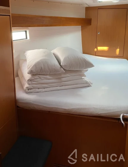 Bavaria 37 Cruiser - Yacht Charter Sailica