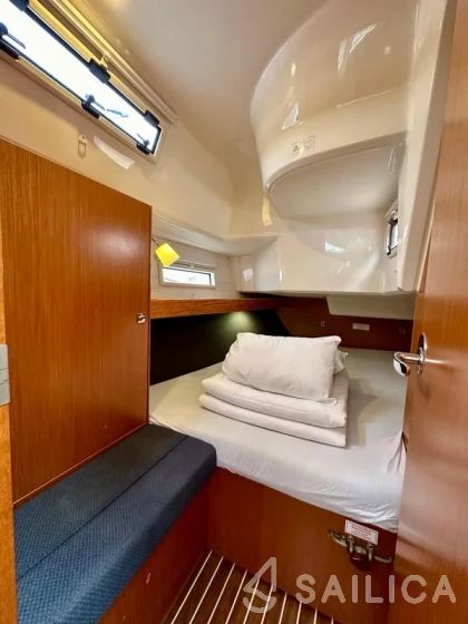 Bavaria 37 Cruiser - Yacht Charter Sailica