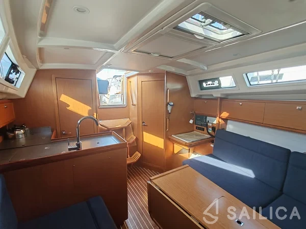 Bavaria 34 Cruiser - Yacht Charter Sailica