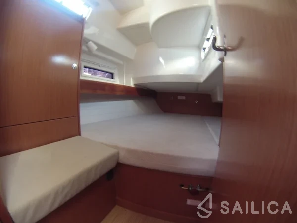 Bavaria 36 Cruiser - Yacht Charter Sailica