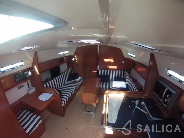 Bavaria 36 Cruiser - Yacht Charter Sailica