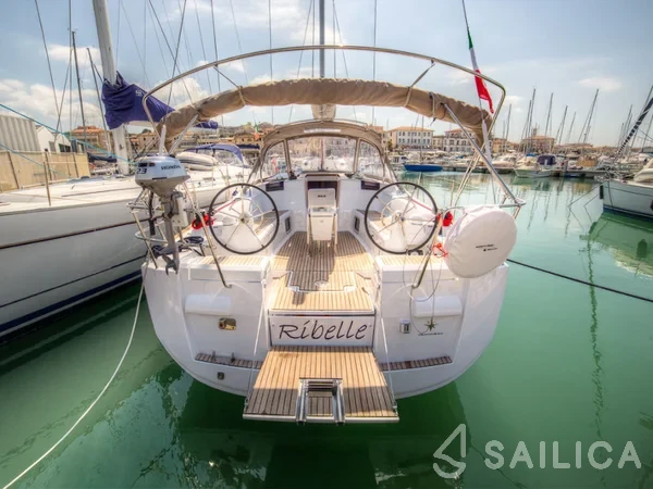 Sun Odyssey 439 - Yacht Charter Sailica