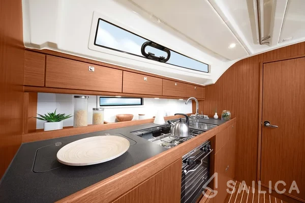 Bavaria Cruiser 41S - Yacht Charter Sailica