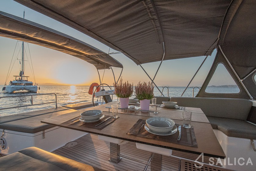 Dufour 530 - Yacht Charter Sailica