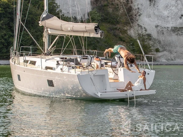 Hanse 458 - Yacht Charter Sailica