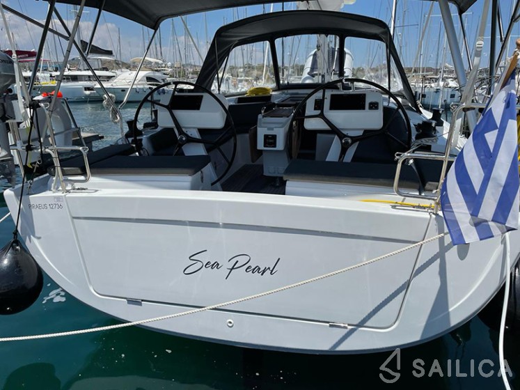 Hanse 458 - Yacht Charter Sailica