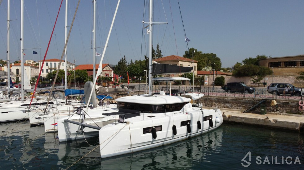 Lagoon 46  - Yacht Charter Sailica