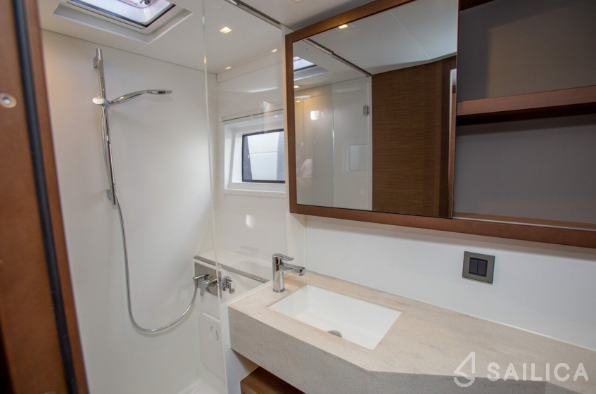 Lagoon 46  - Yacht Charter Sailica