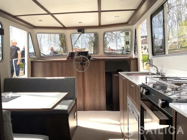 Husky Dane - Yacht Charter Sailica