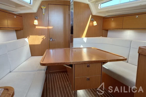 Bavaria 34 Cruiser - Yacht Charter Sailica