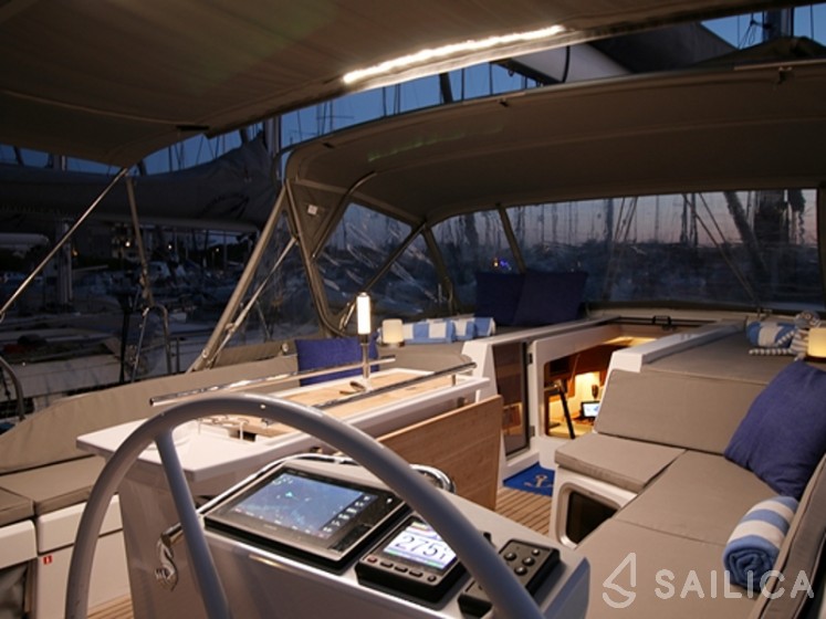 Oceanis 51.1 - Yacht Charter Sailica