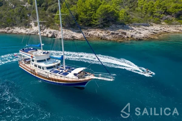 Gulet - Yacht Charter Sailica