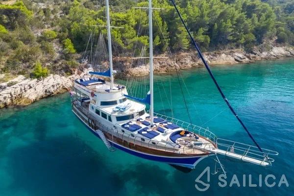 Gulet - Yacht Charter Sailica