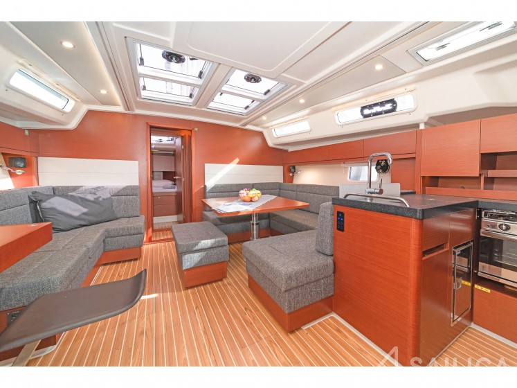 Hanse 458 - Yacht Charter Sailica