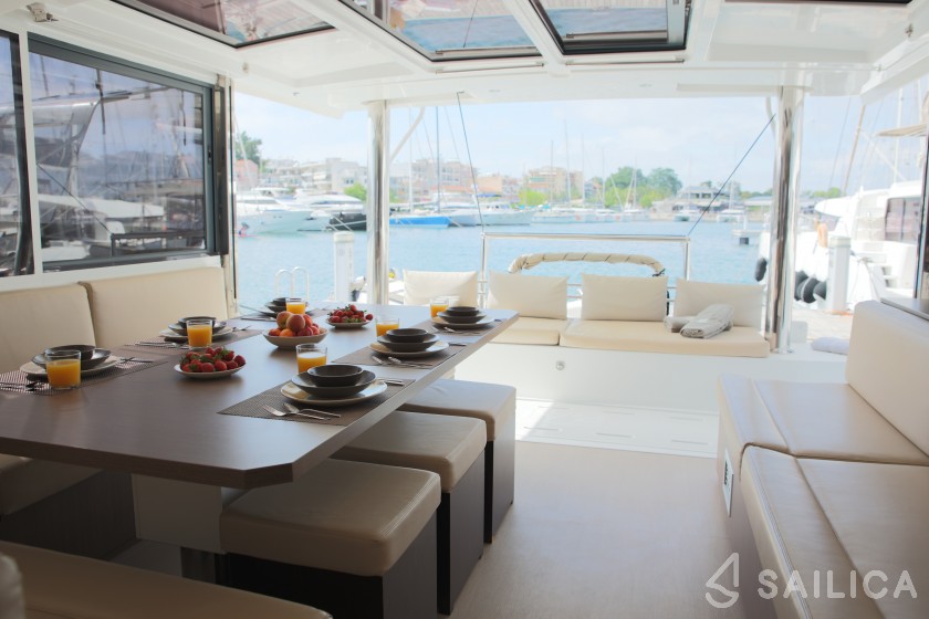 Bali 4.8  - Yacht Charter Sailica