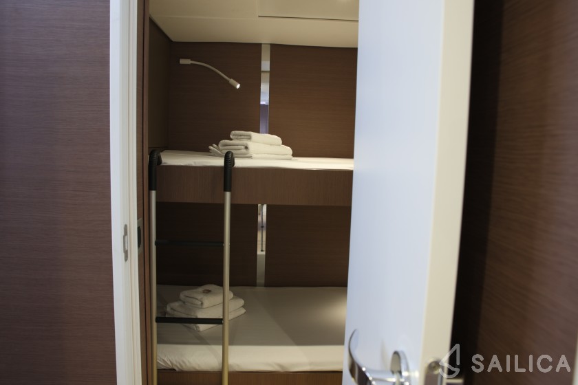 Bali 4.8  - Yacht Charter Sailica