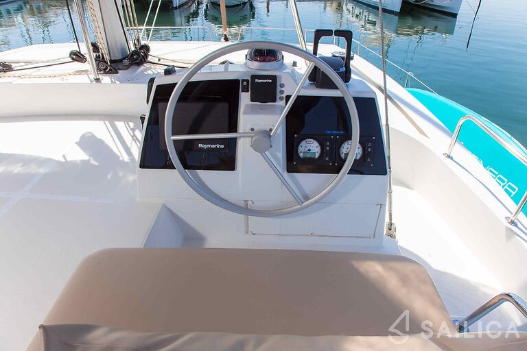 Bali 4.8  - Yacht Charter Sailica